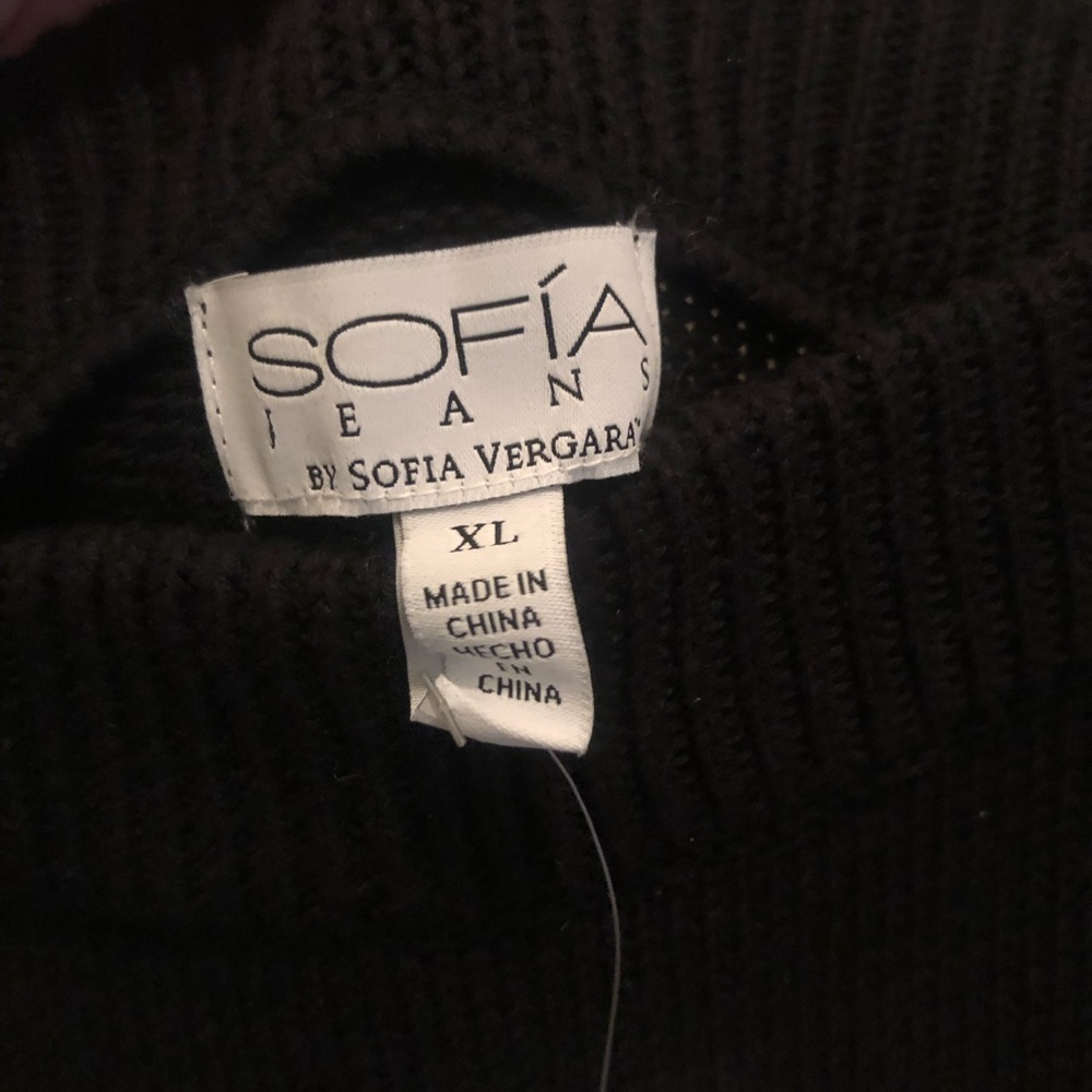 Sofia Vegara crochet black skirt - Picture 5 of 6